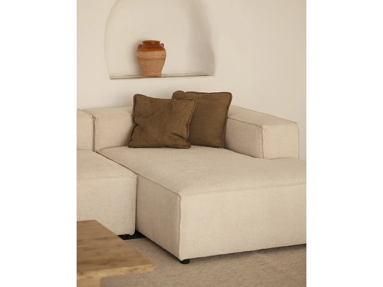 Sofá 4/5 plazas y chaise longue derecho color beige 300x175cm - LOLA - DECOWOOD
