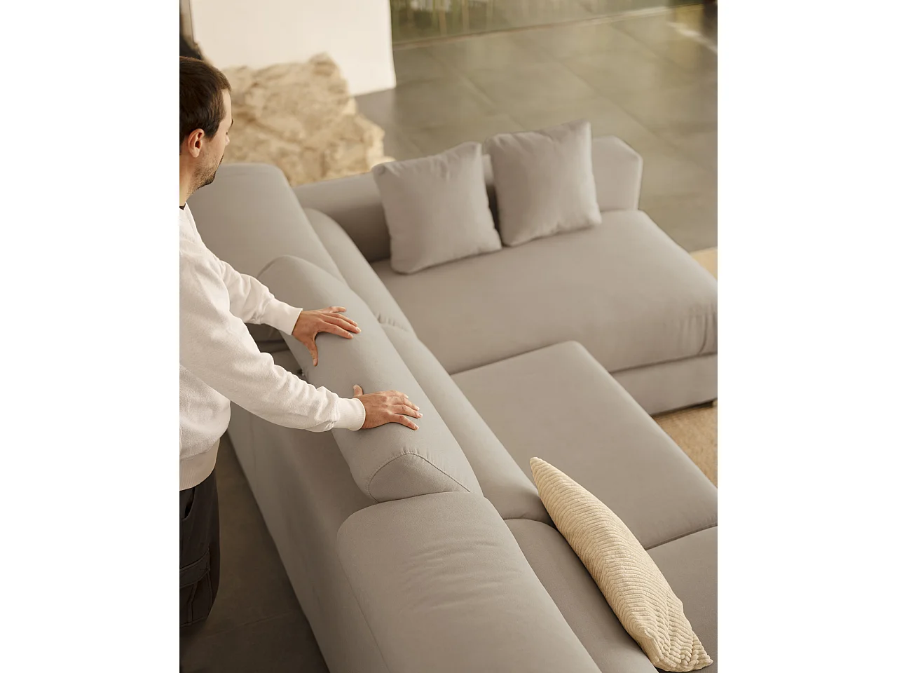 Divano 4 posti con CHL destra colore grigio chiaro 278x168cm