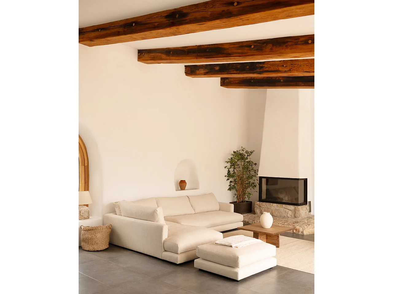 Divano 4 posti con chaise longue a sinistra bianco roto 325cm