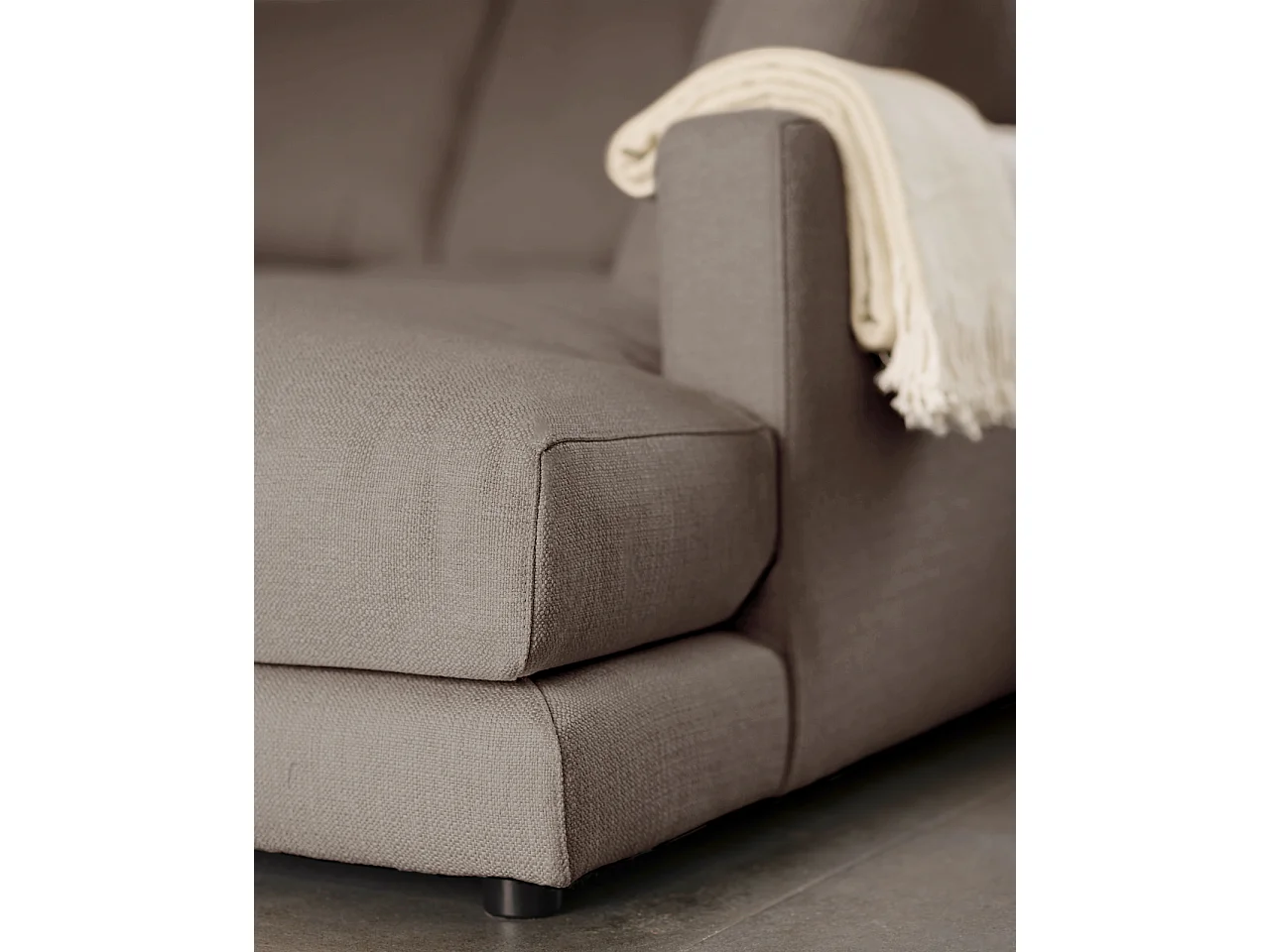 Sofá 3/4 plazas con chaise longue derecho tono gris oscuro 275x190cm - LAIA - DECOWOOD