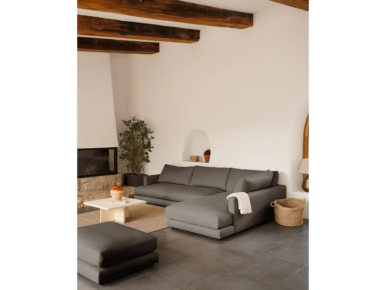 Divano 3/4 posti con chaise longue a destra grigio scuro 275cm
