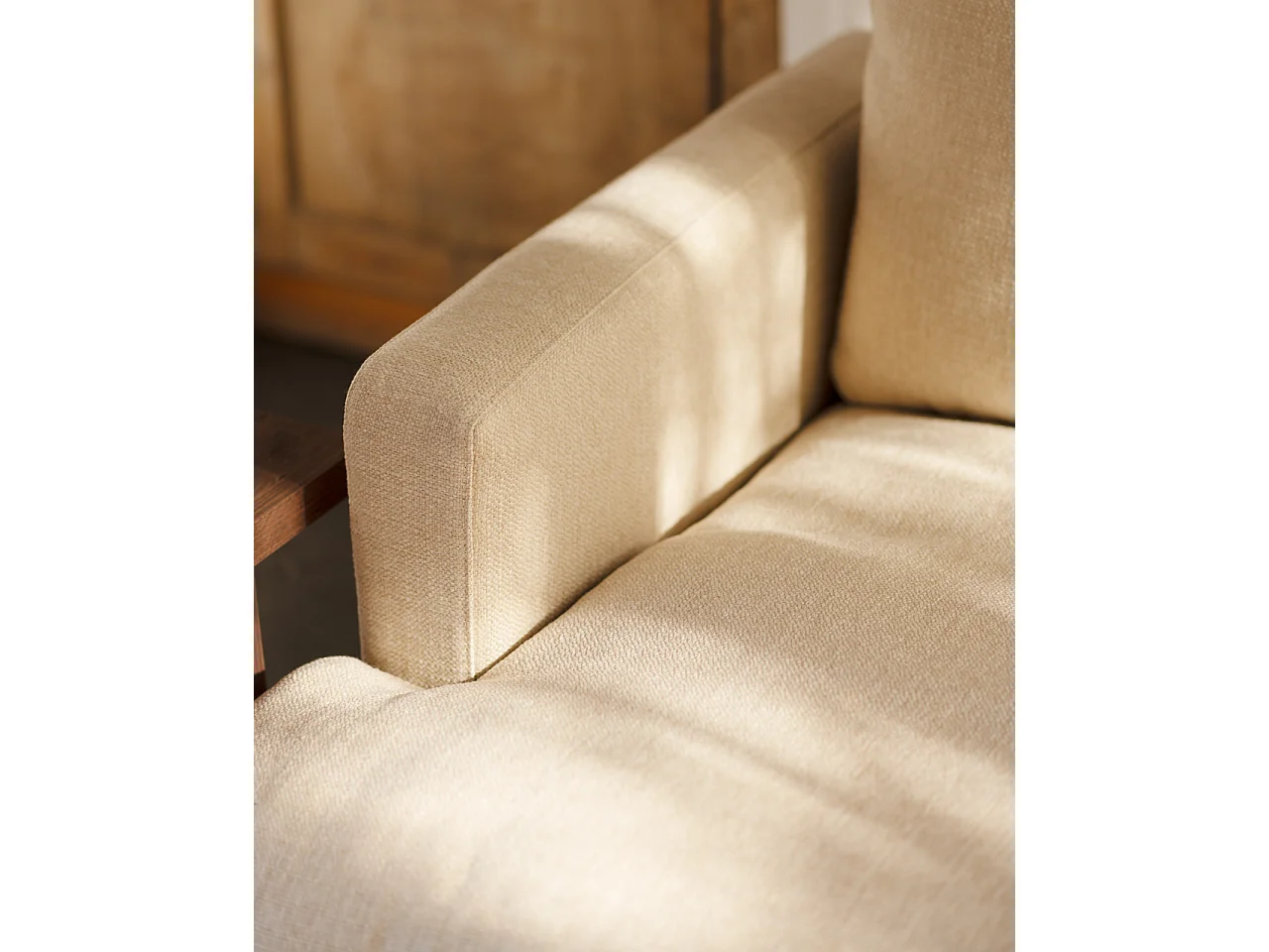 Sofá recto tono beige de 215x105cm - LAIA - DECOWOOD