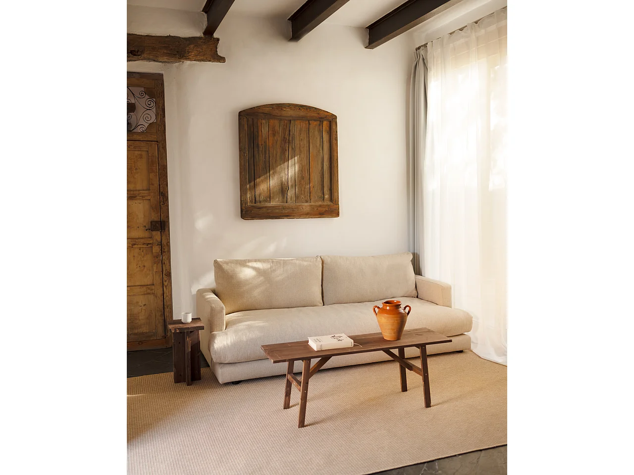 Sofá recto tono beige de 215x105cm - LAIA - DECOWOOD