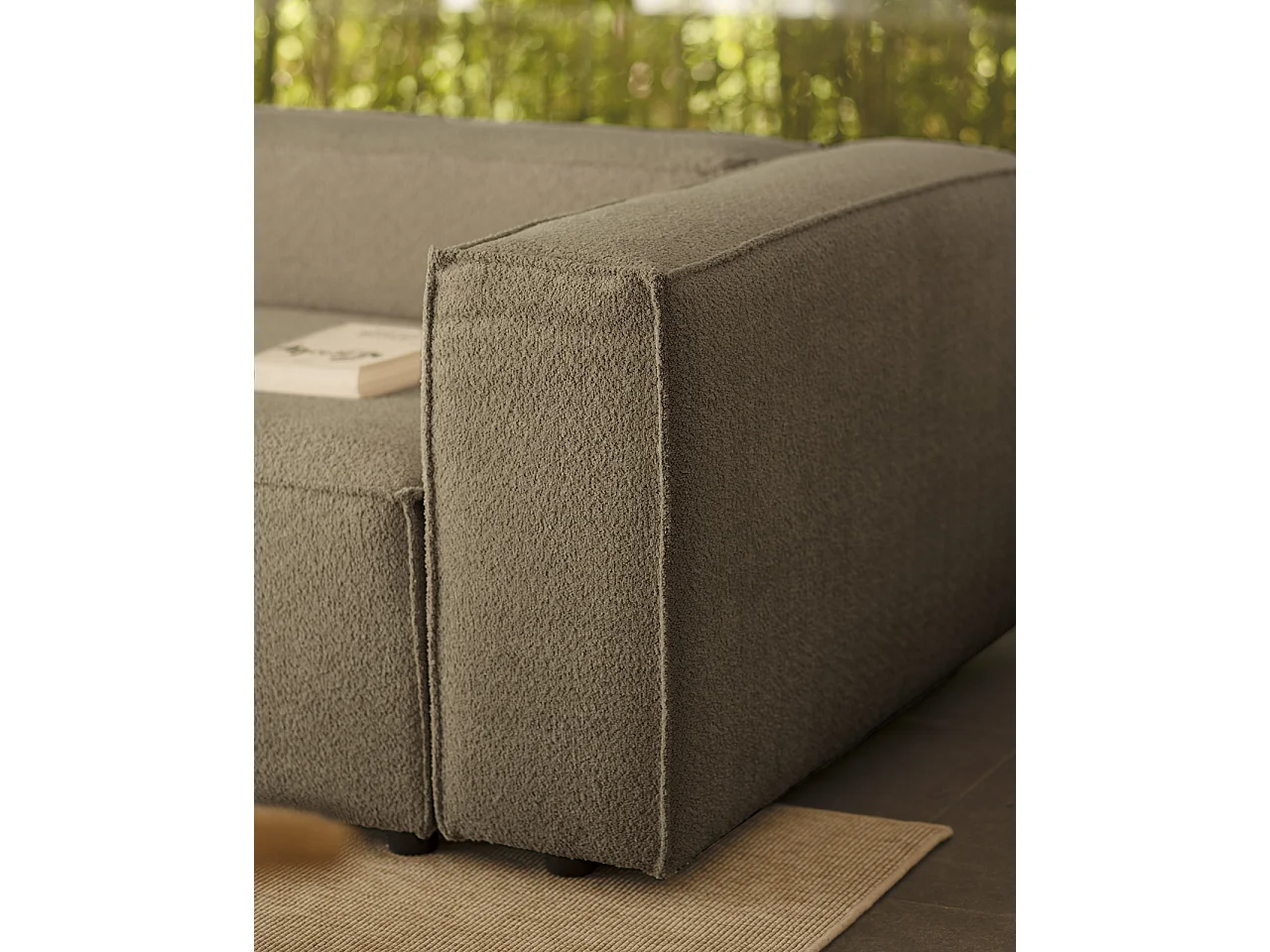 Canapé 3/4 places en bouclé marron 210x110cm