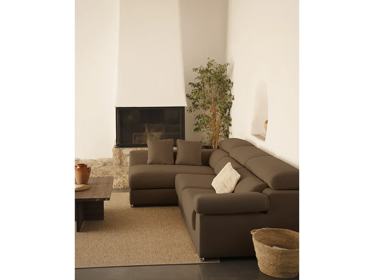 Divano 4/5 posti con CHL destra colore marrone tortora 300x168cm