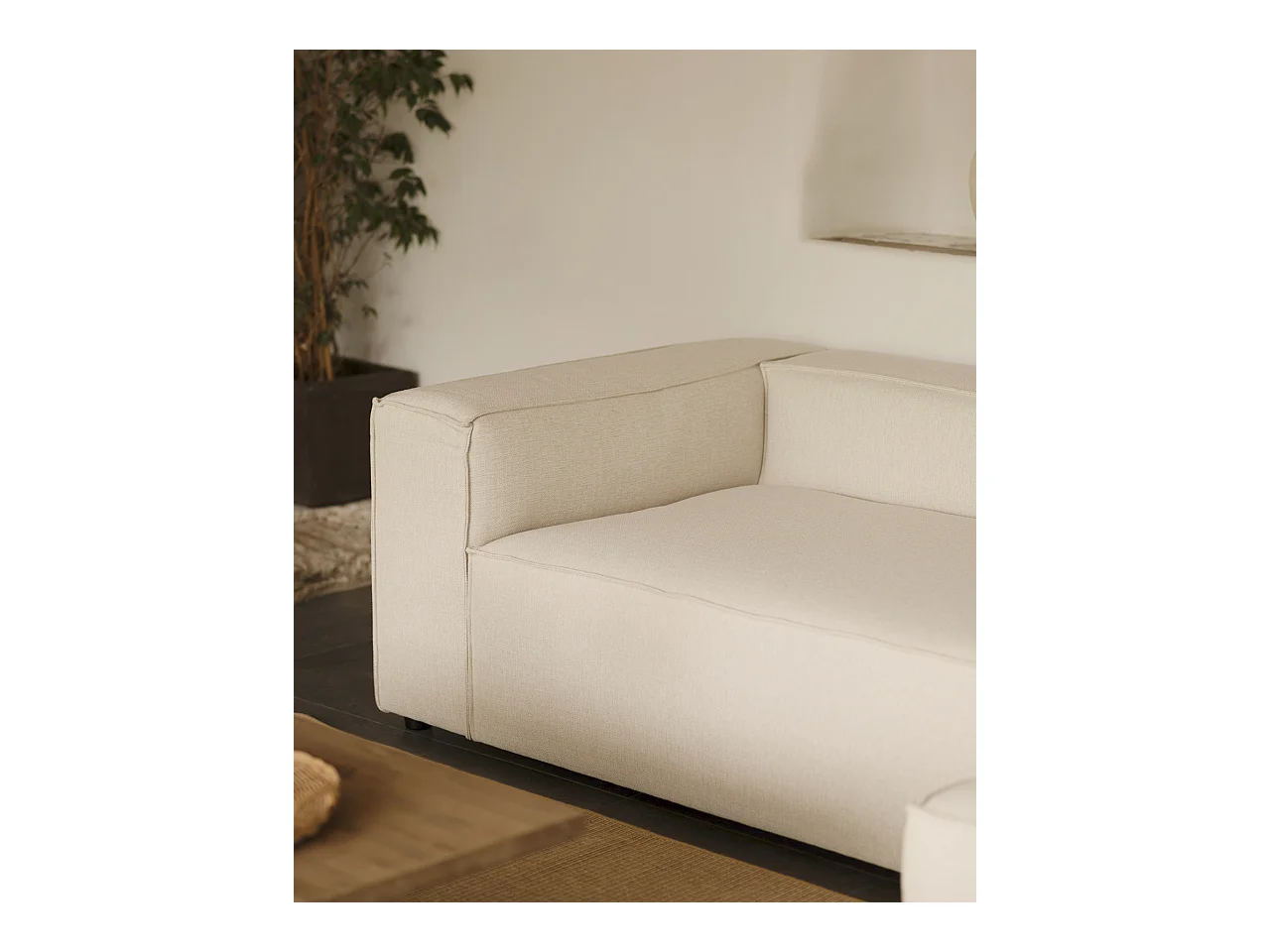 Canapé 3/4 places couleur blanc cassé 210x110cm