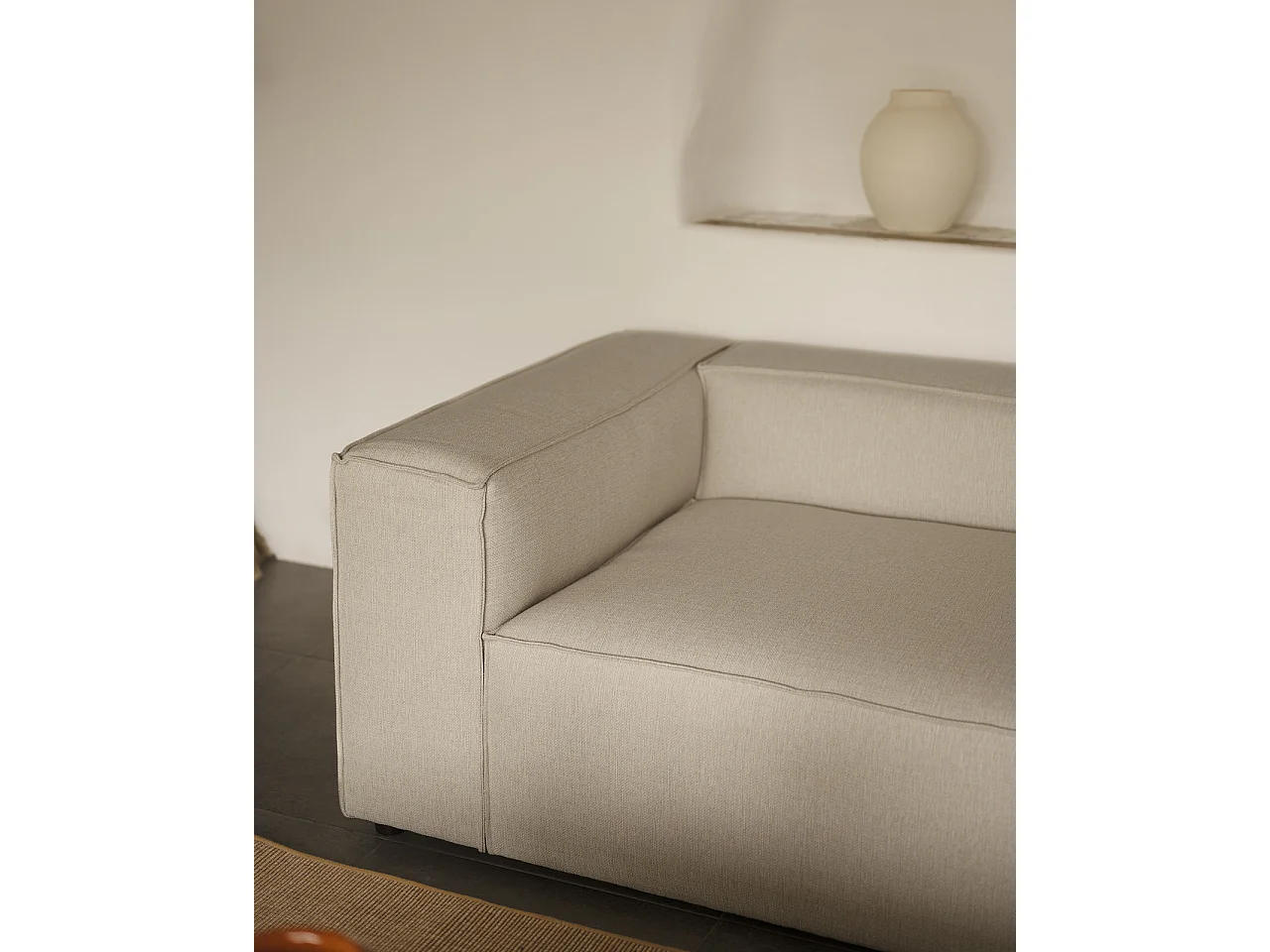 Divano 3/4 posti colore grigio chiaro 210x110cm