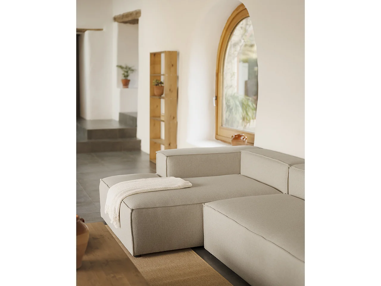 Canapé d'angle gauche 3/4 places couleur gris clair 250x175cm