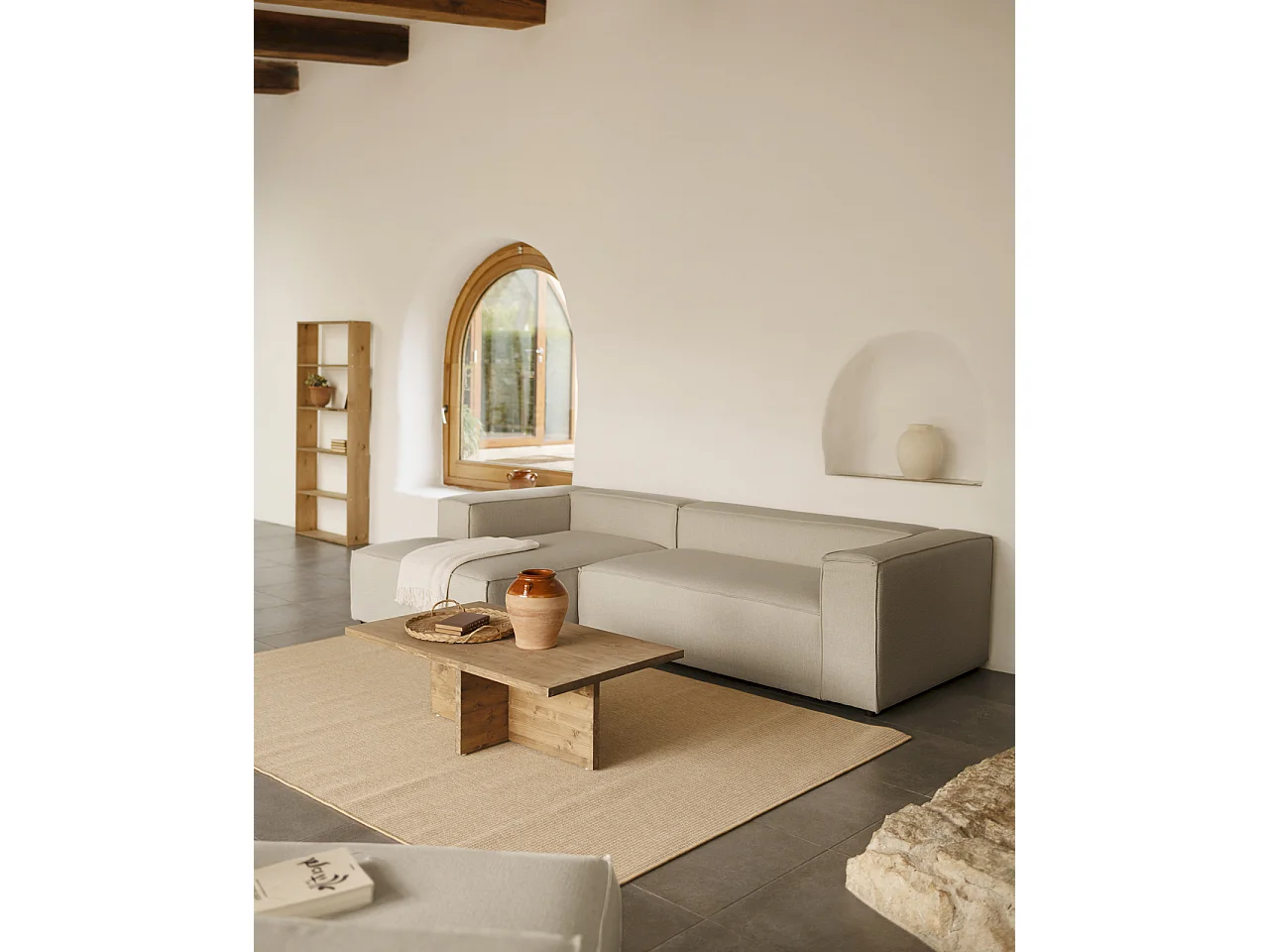 Divano 4 posti chaise longue sinistra colore grigio chiaro 250x175cm