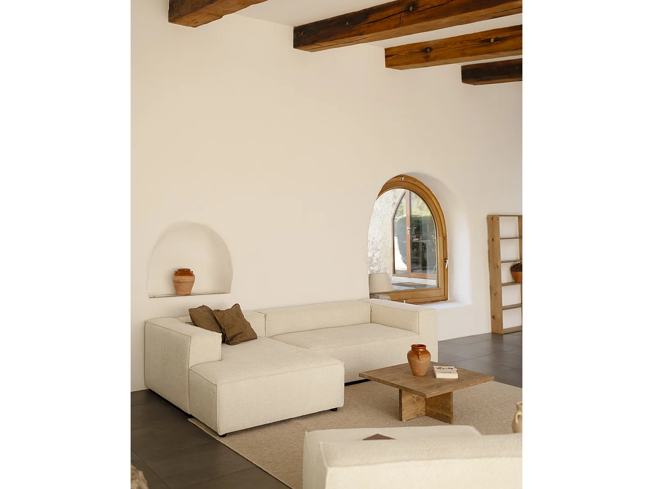 Divano 4/5 posti con chaise longue a sinistra colore bianco 300x175cm