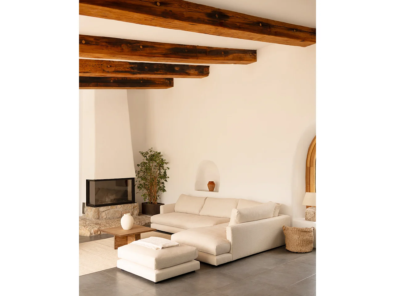 Divano 4 posti con chaise longue a destra bianco roto 325cm