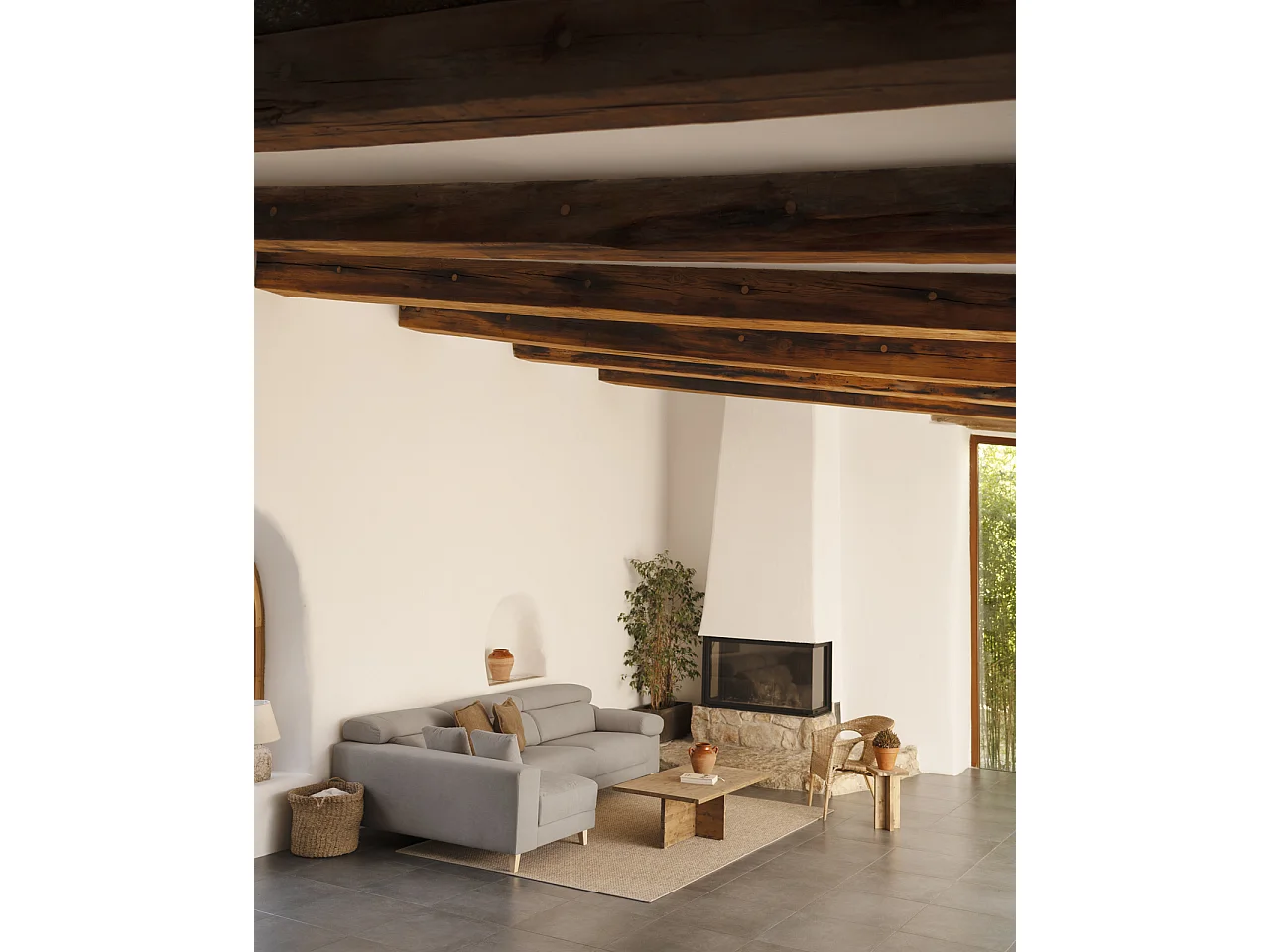 Divano 4/5 posti con chaise longue destra colore grigio chiaro 300cm