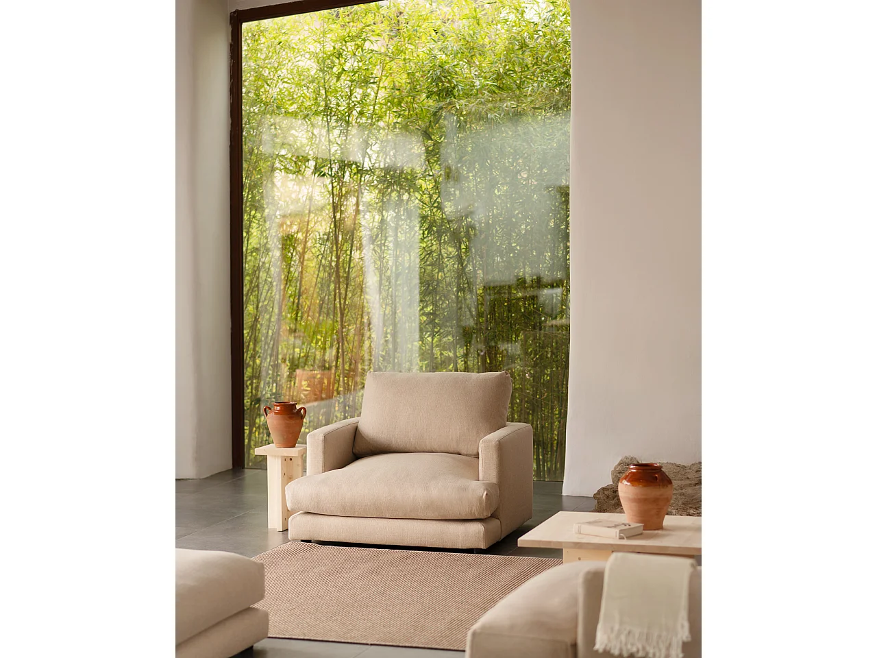 Sillón tono beige de 105x108cm - LAIA - DECOWOOD