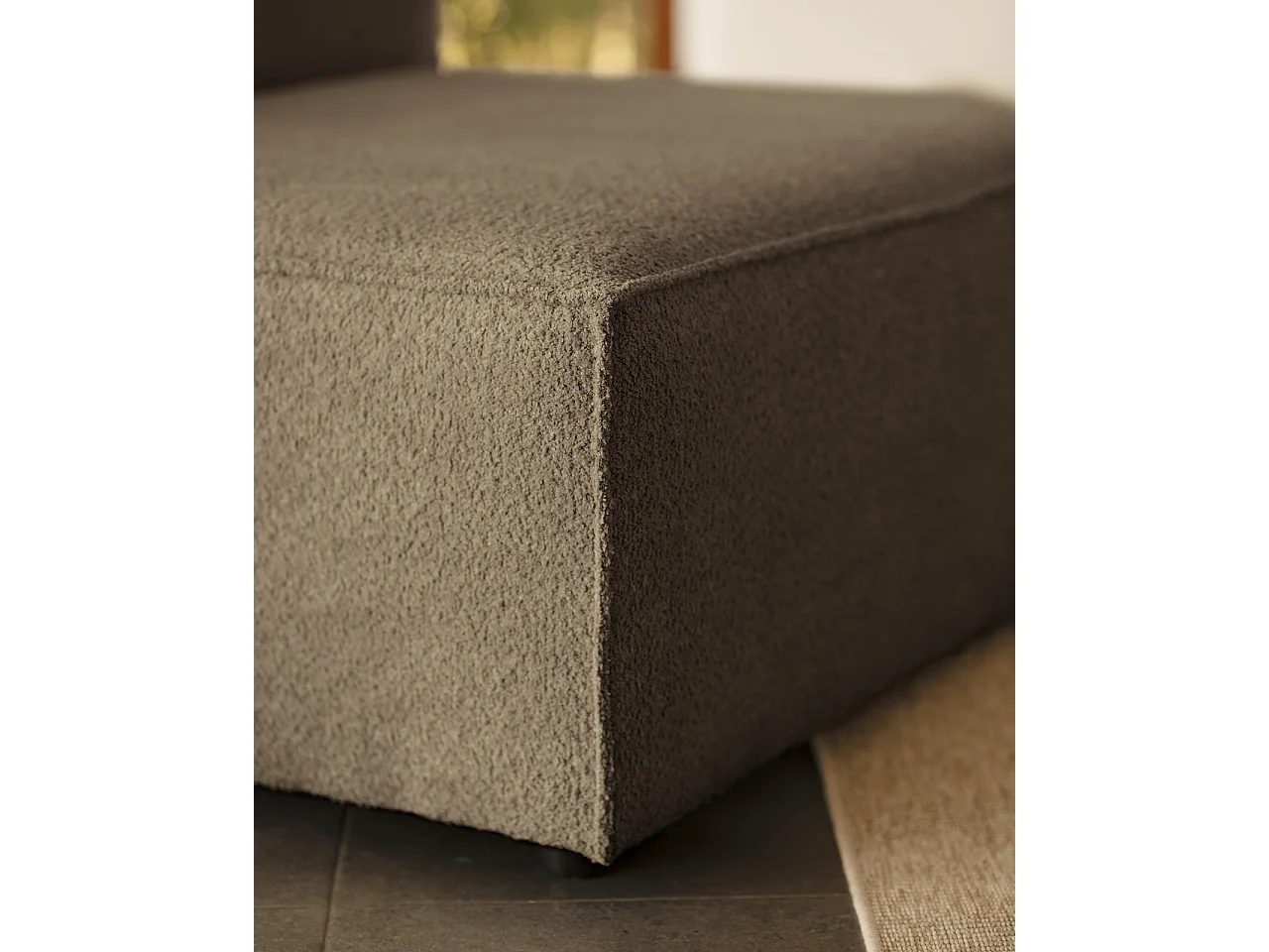 Sillón de bouclé color marrón 130x110cm - LOLA - DECOWOOD