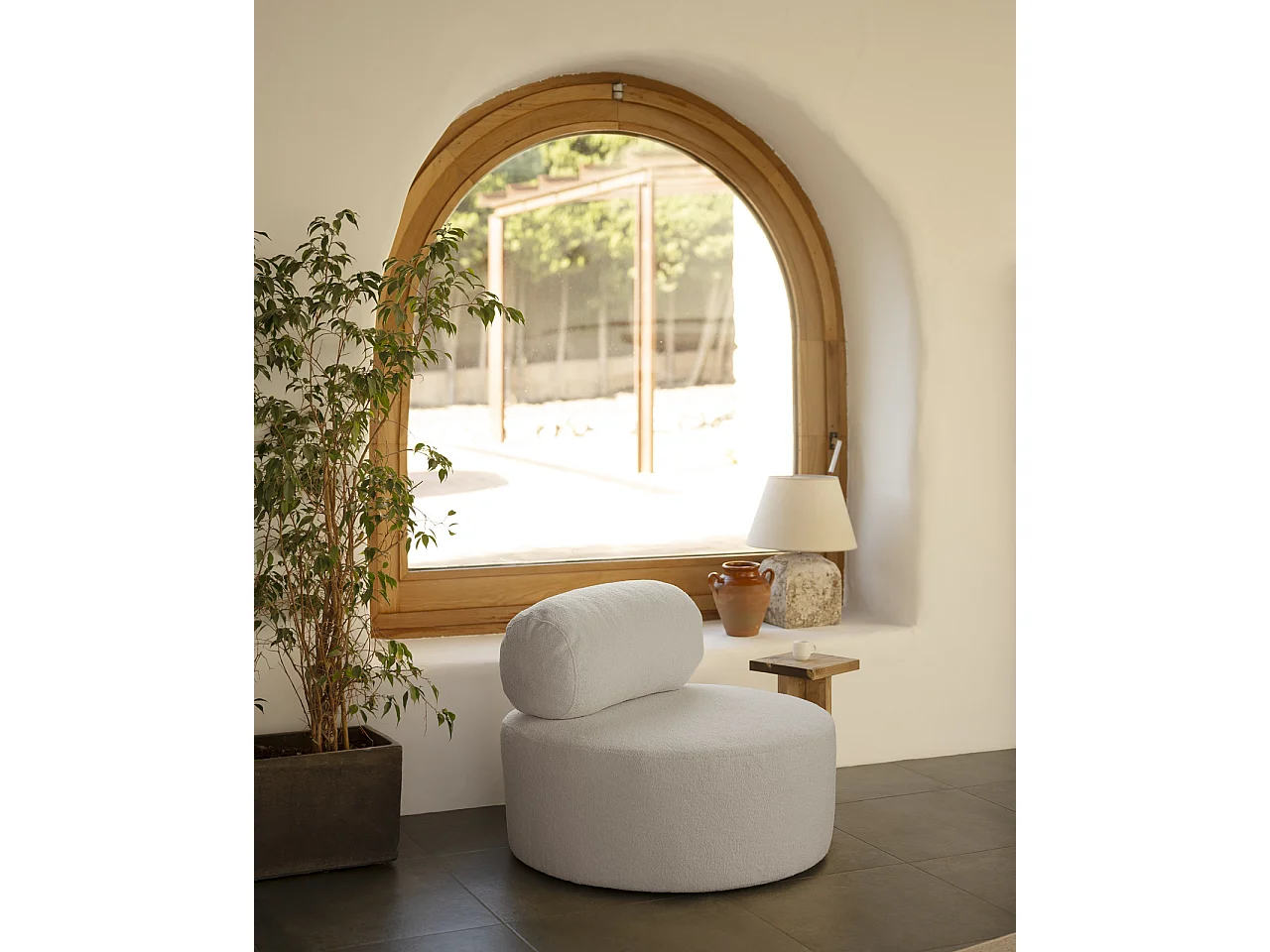 Fauteuil en bouclé rond couleur gris clair 105x50cm