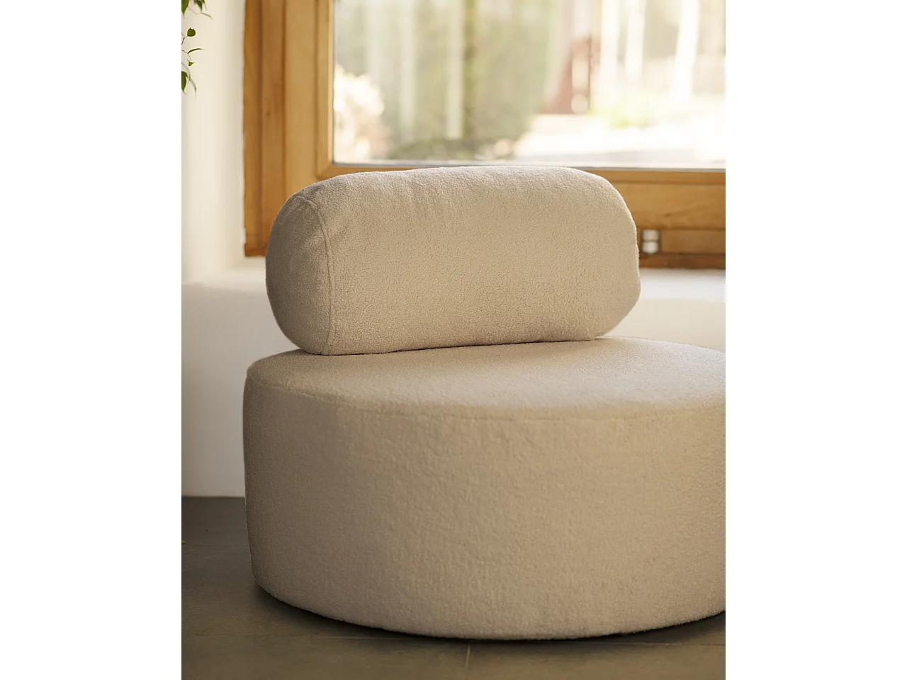 Sillón de buclé redonda color beige 105x50cm - ANE - DECOWOOD