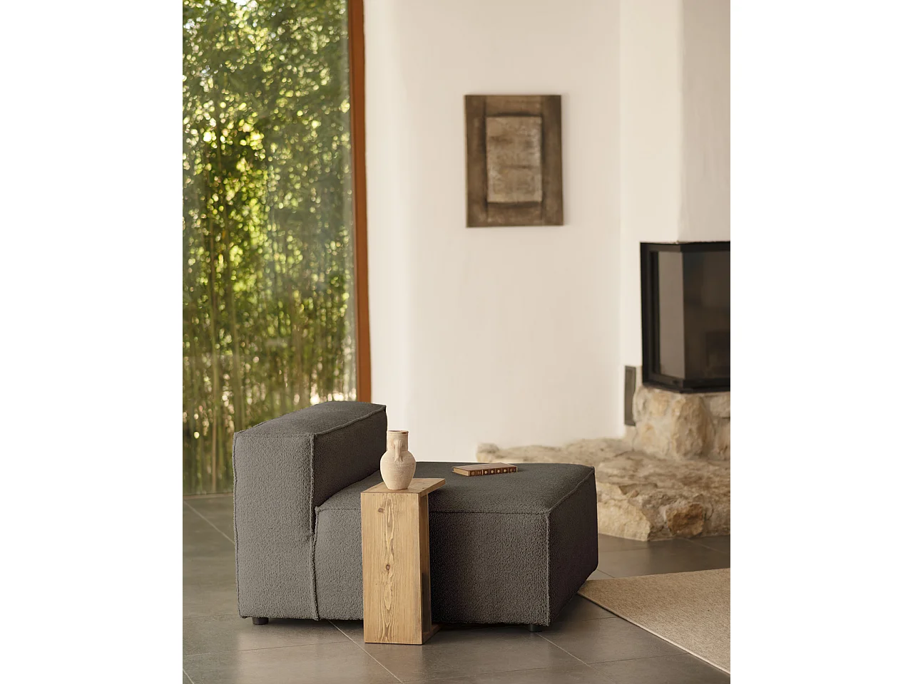 Poltrona in bouclé colore grigio scuro 110x90cm