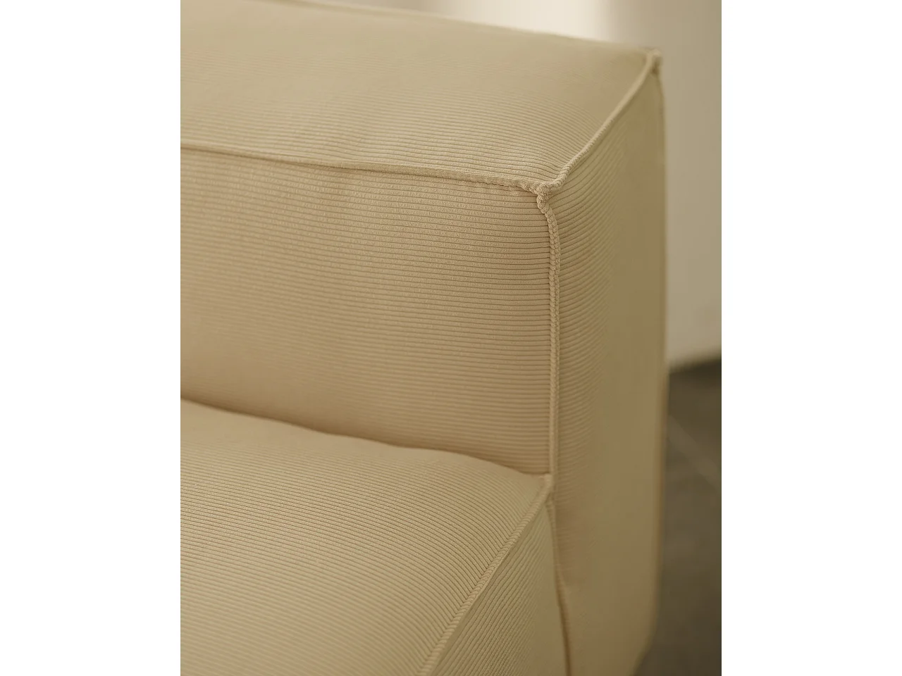 Sillón de pana color beige 130x110cm - LOLA - DECOWOOD