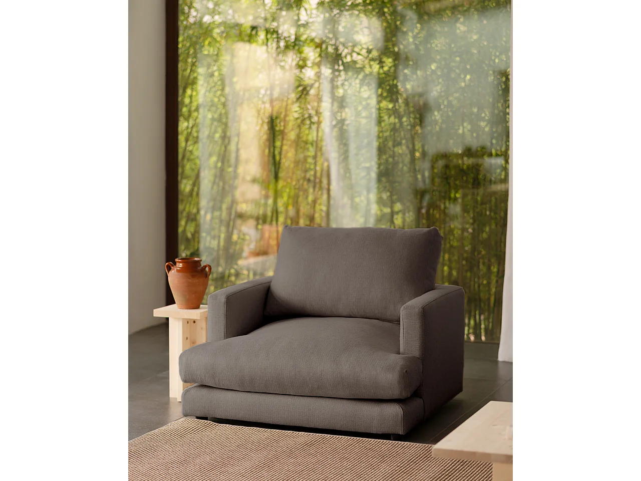 Sillón tono gris oscuro de 105x108cm - LAIA - DECOWOOD