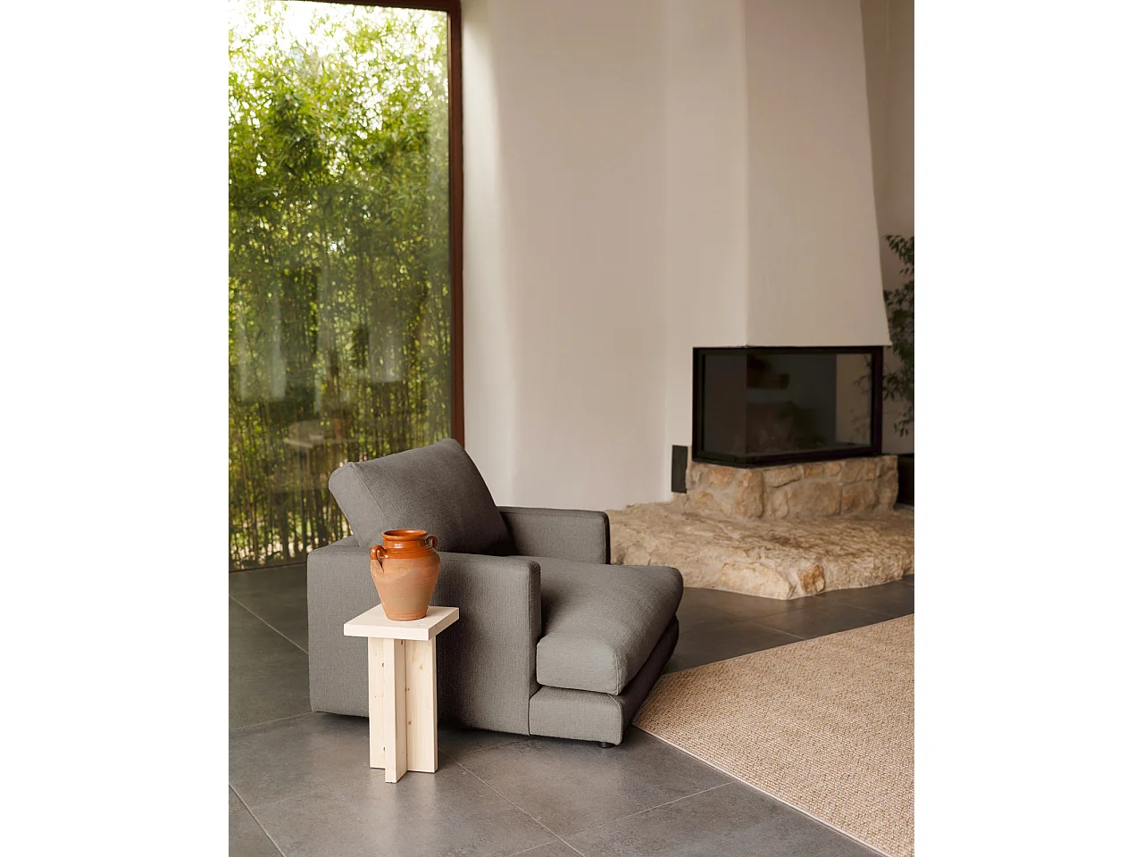 Poltrona tono grigio scuro 105x108cm - LAIA - DECOWOOD