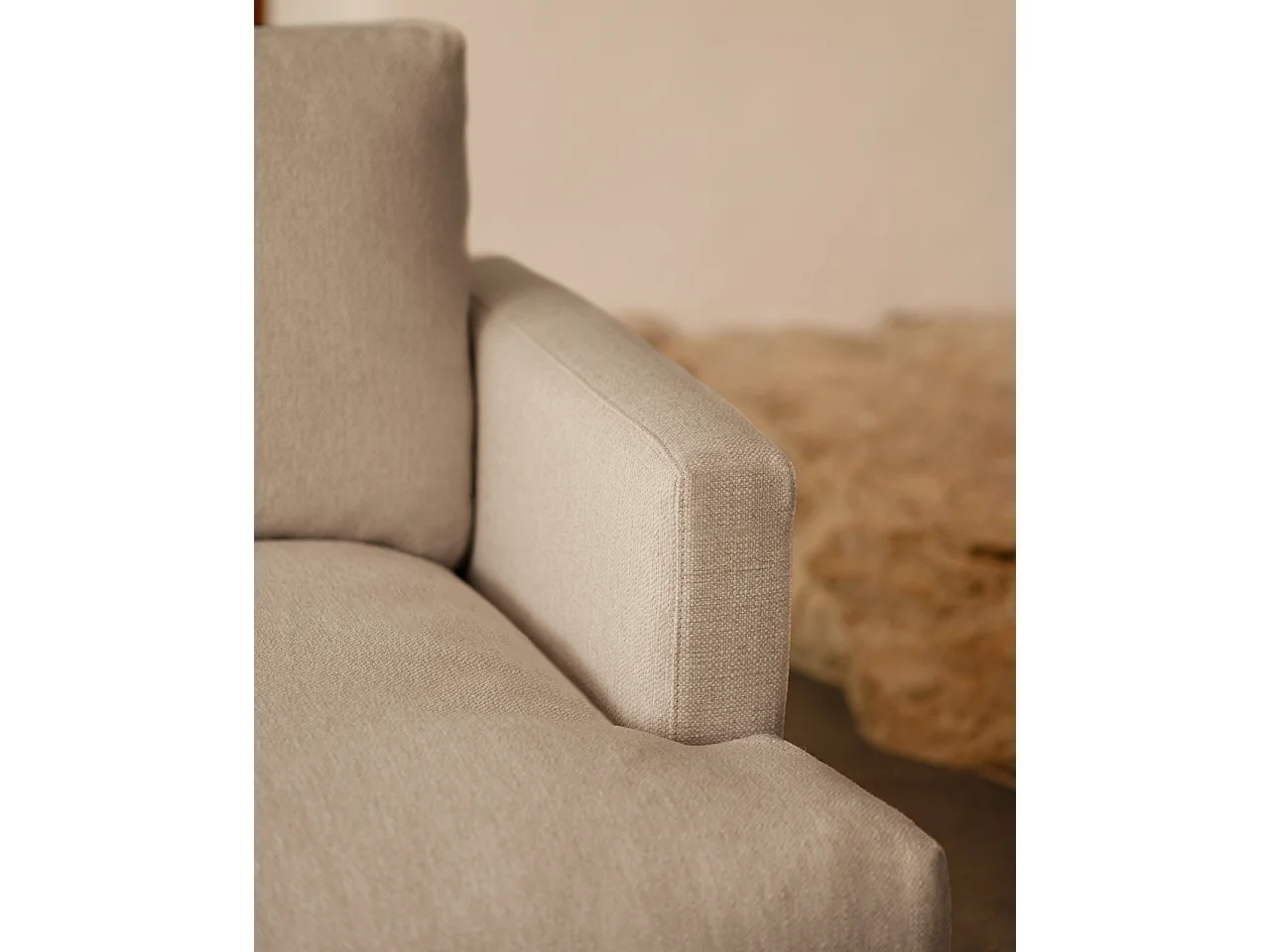 Poltrona tono grigio chiaro 105x108cm - LAIA - DECOWOOD