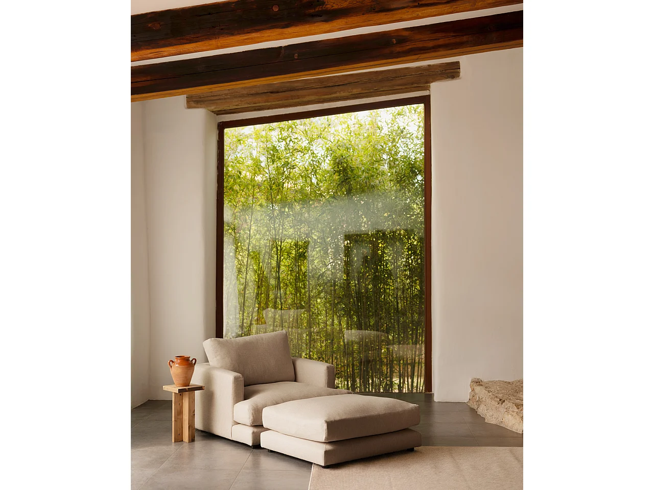 Poltrona tono grigio chiaro 105x108cm - LAIA - DECOWOOD