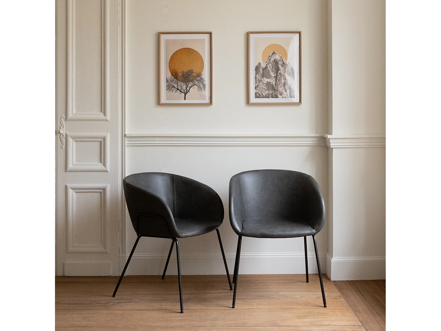 Lot de 2 chaises en simili gris foncé ANDRÉ - HAPPY GARDEN