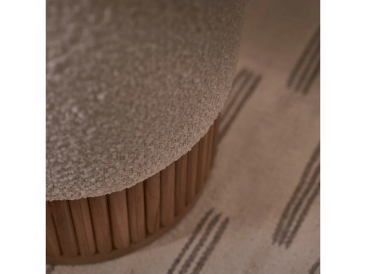 Pouf in teak massello e tessuto bouclé 38 cm