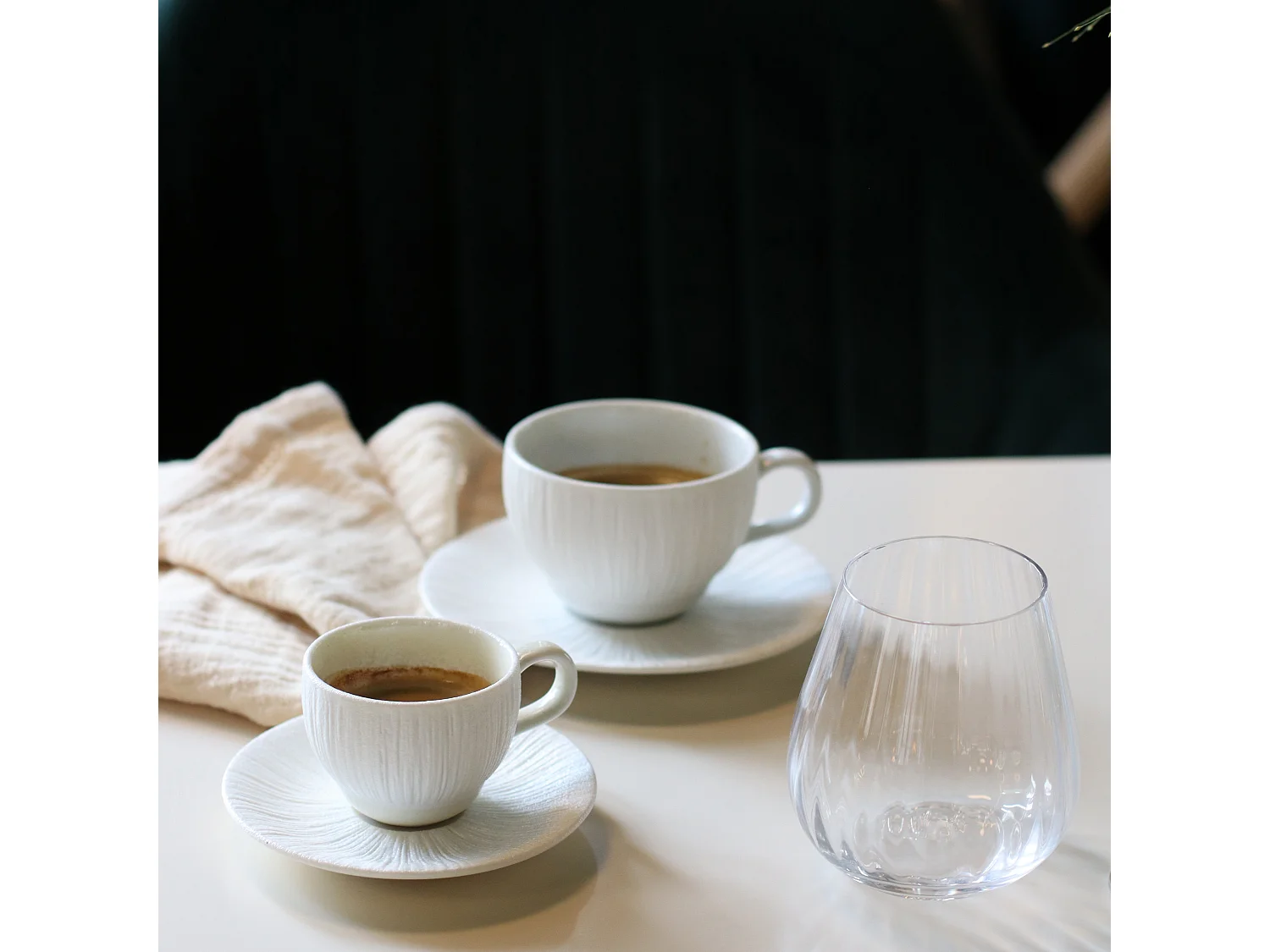 Ogo Living - Lot 6 Tasses 9cl Et Soucoupes 12cm Urus En Porcelaine Beige/blanc