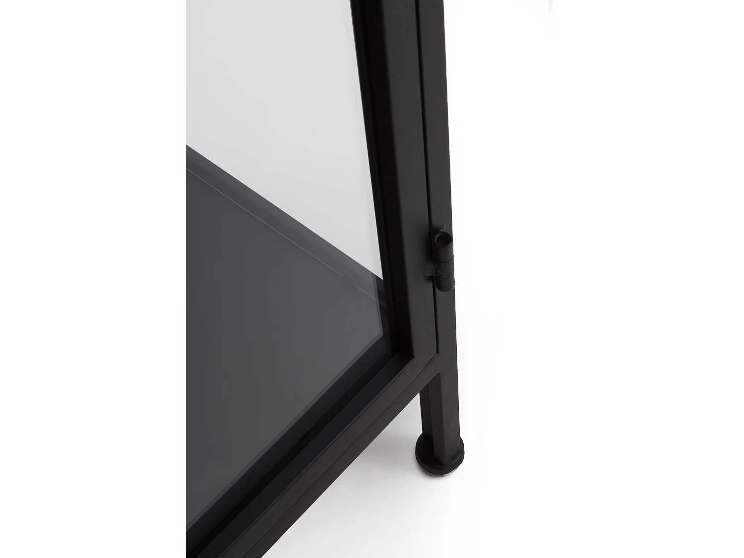 Armário expositor alto com portas e laterais de vidro estrutura metálica preta