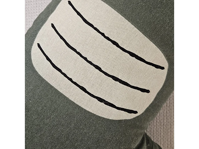 Coussin en forme de crocodile vert avec housse en coton - LOUIS