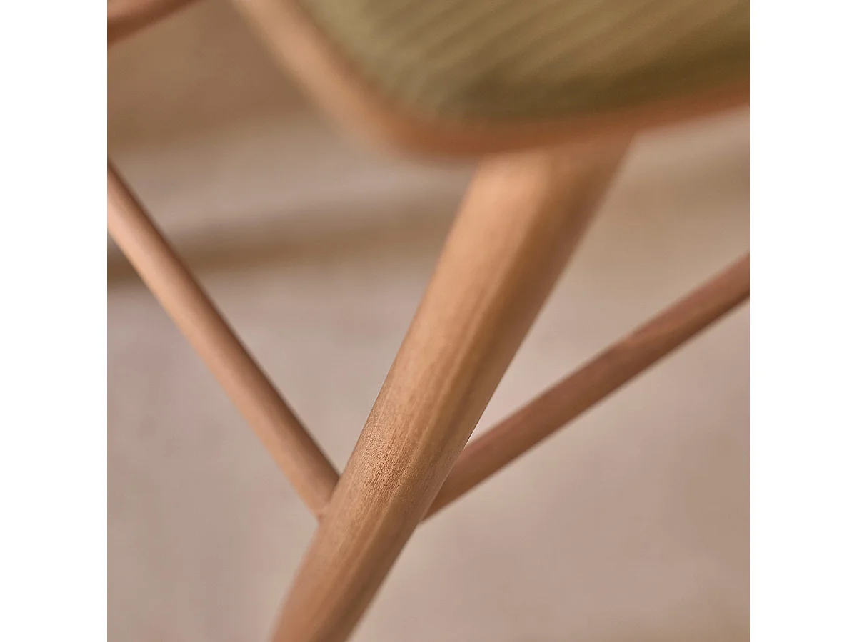 Taburete de teca maciza con asiento de terciopelo acanalado 75 cm