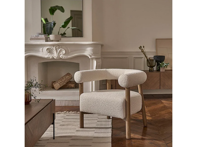 Sillón redondo de roble macizo y tela de bucle crudo Berah Getah