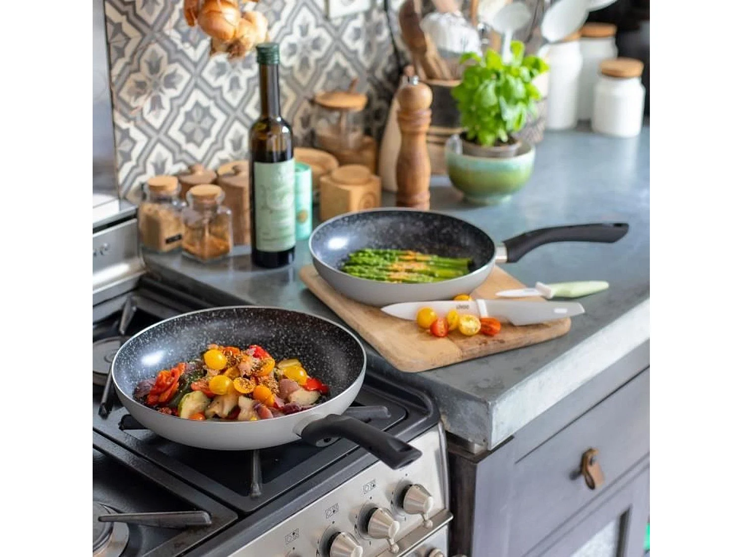 Livoo Lot de 2 poêles antiadhésif 24/28cm gris - MEN124GR