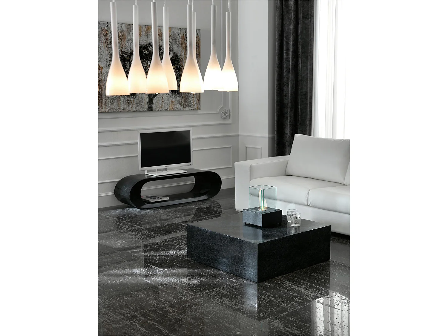 Nanay Table basse (80 x 80 x 28h) en Pierre fossile noire