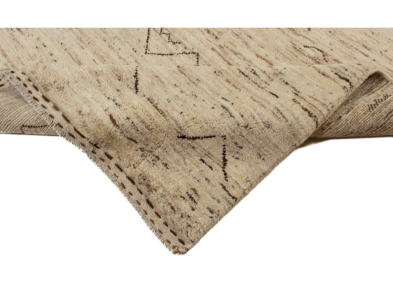 Tapis tribal berbère moderne | 138 x 204 cm