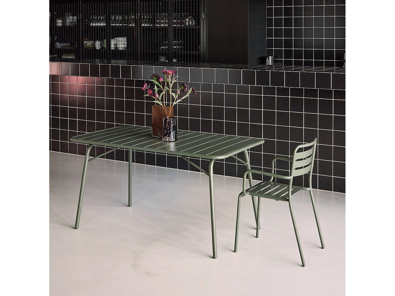 Tavolo da giardino bistrot pieghevole in metallo 6 posti, 140cm, verde