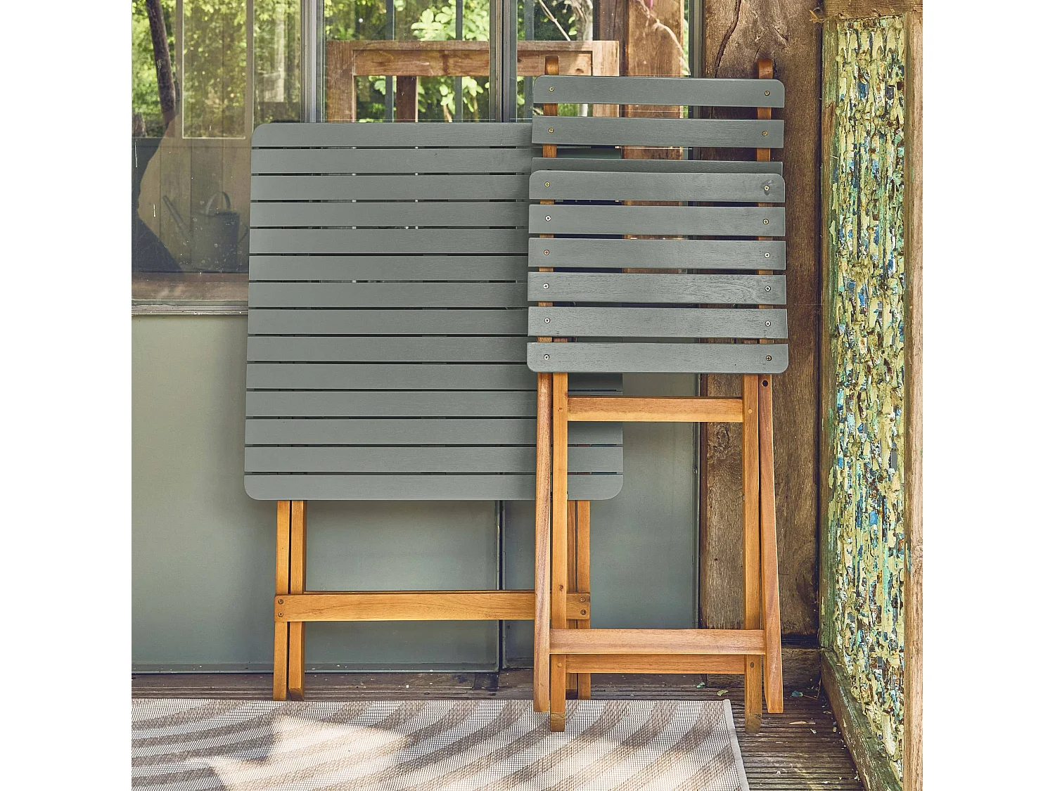 Set tavolo da giardino in legno di acacia con 2 sedie pieghevoli,