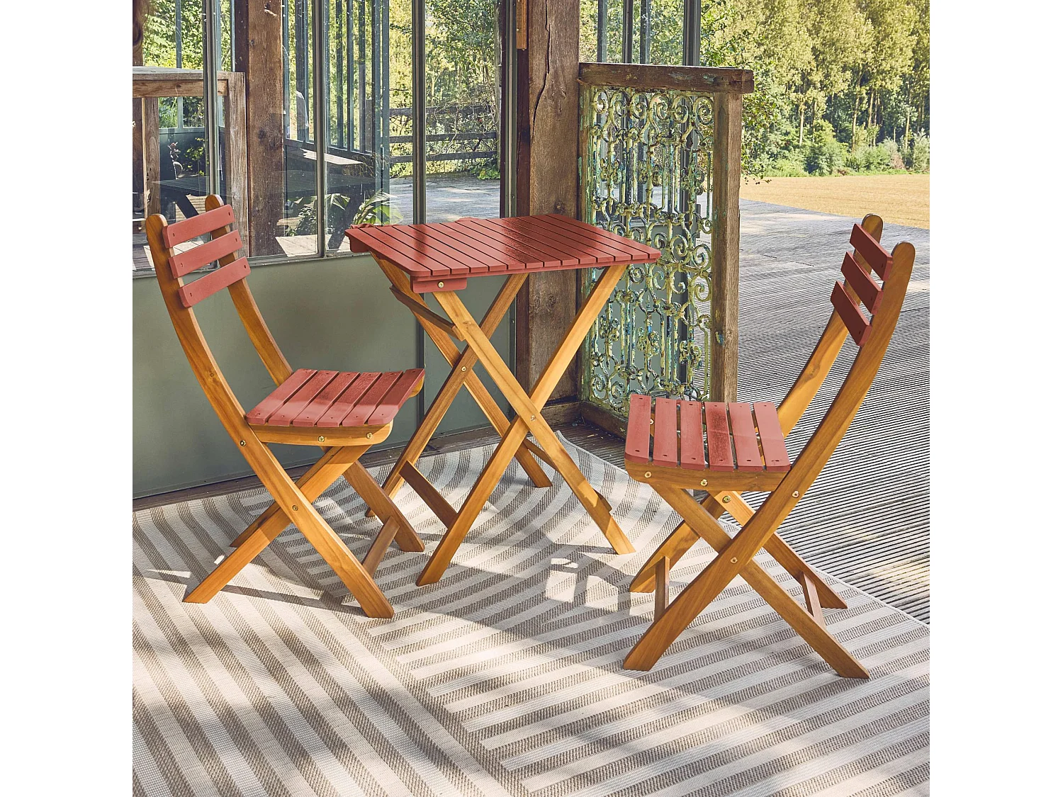 Set tavolo da giardino in legno di acacia con 2 sedie pieghevoli,