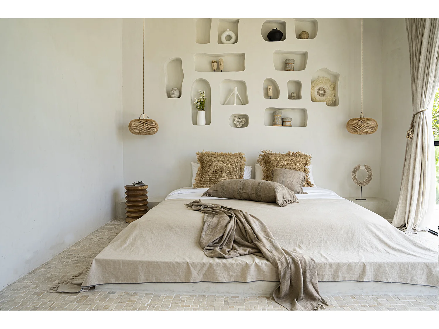 Manta de Terciopelo Gris con Flecos - Cómoda y Lujosa