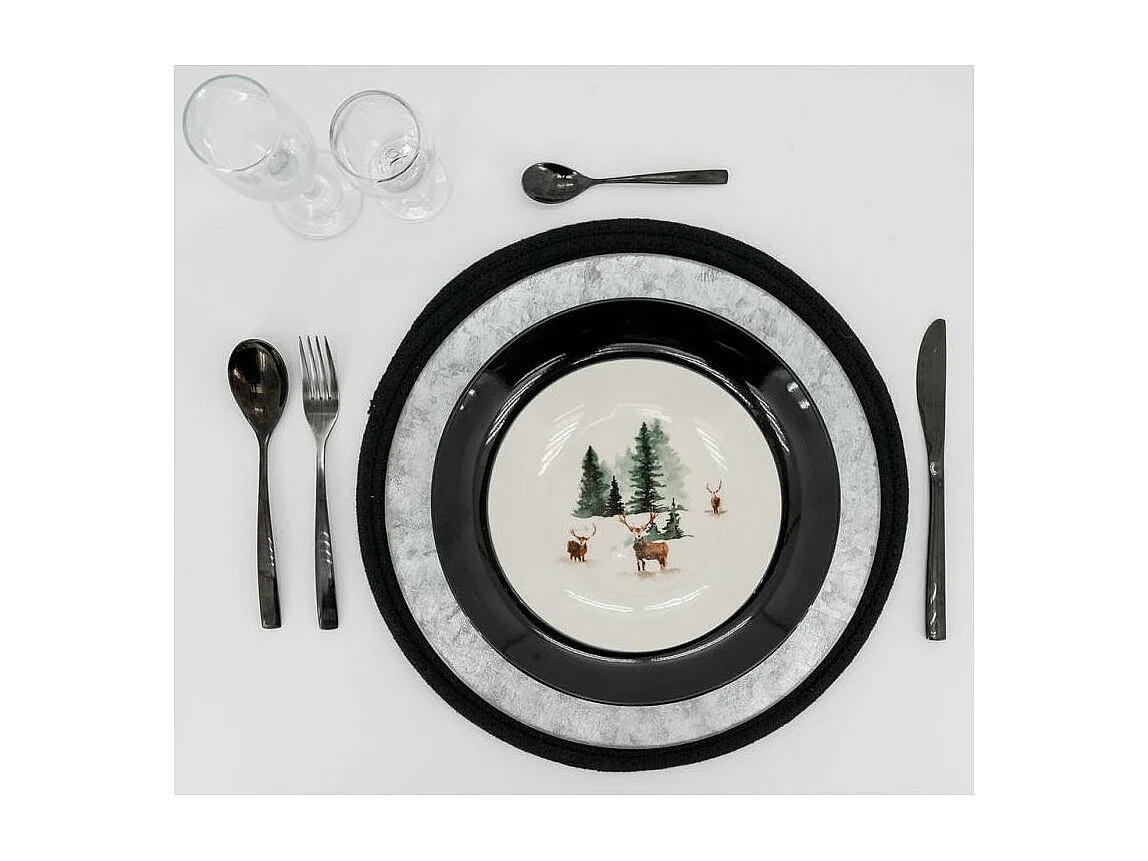 Vaisselle en porcelaine décor Cerf et Sapin, style fait main Assiette 19cm