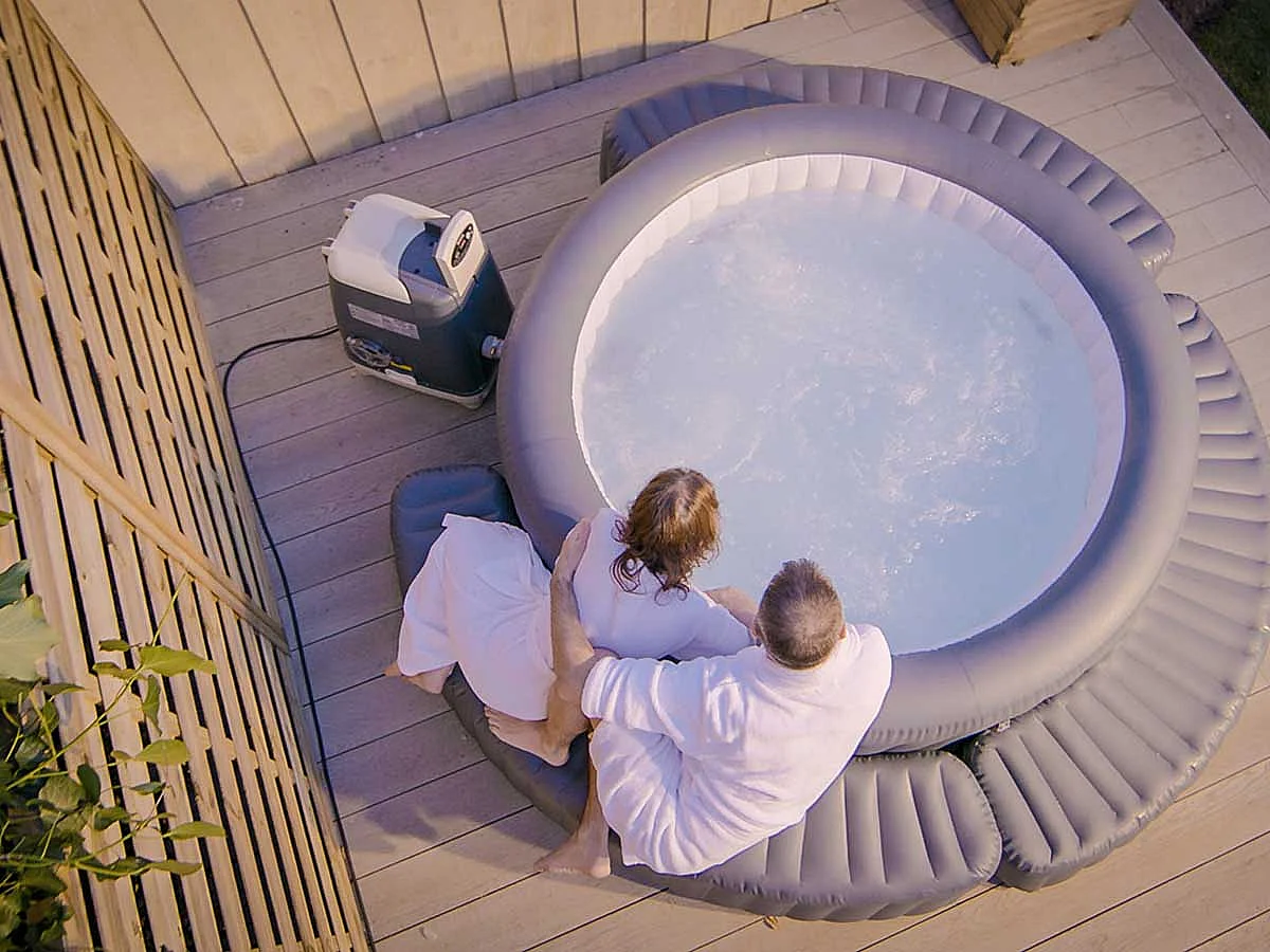 Equipement pour Spa Gonflable 4/6 places "Lay-Z Spa Surround"