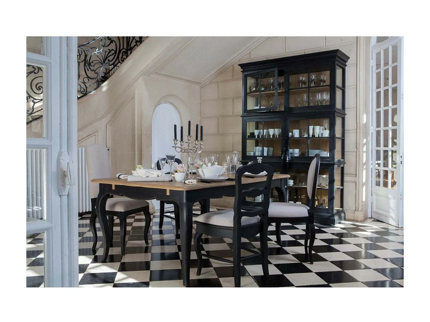 Table rectangulaire extensible pour 12 à 14 pers Bois Noir - Manoir Interior's