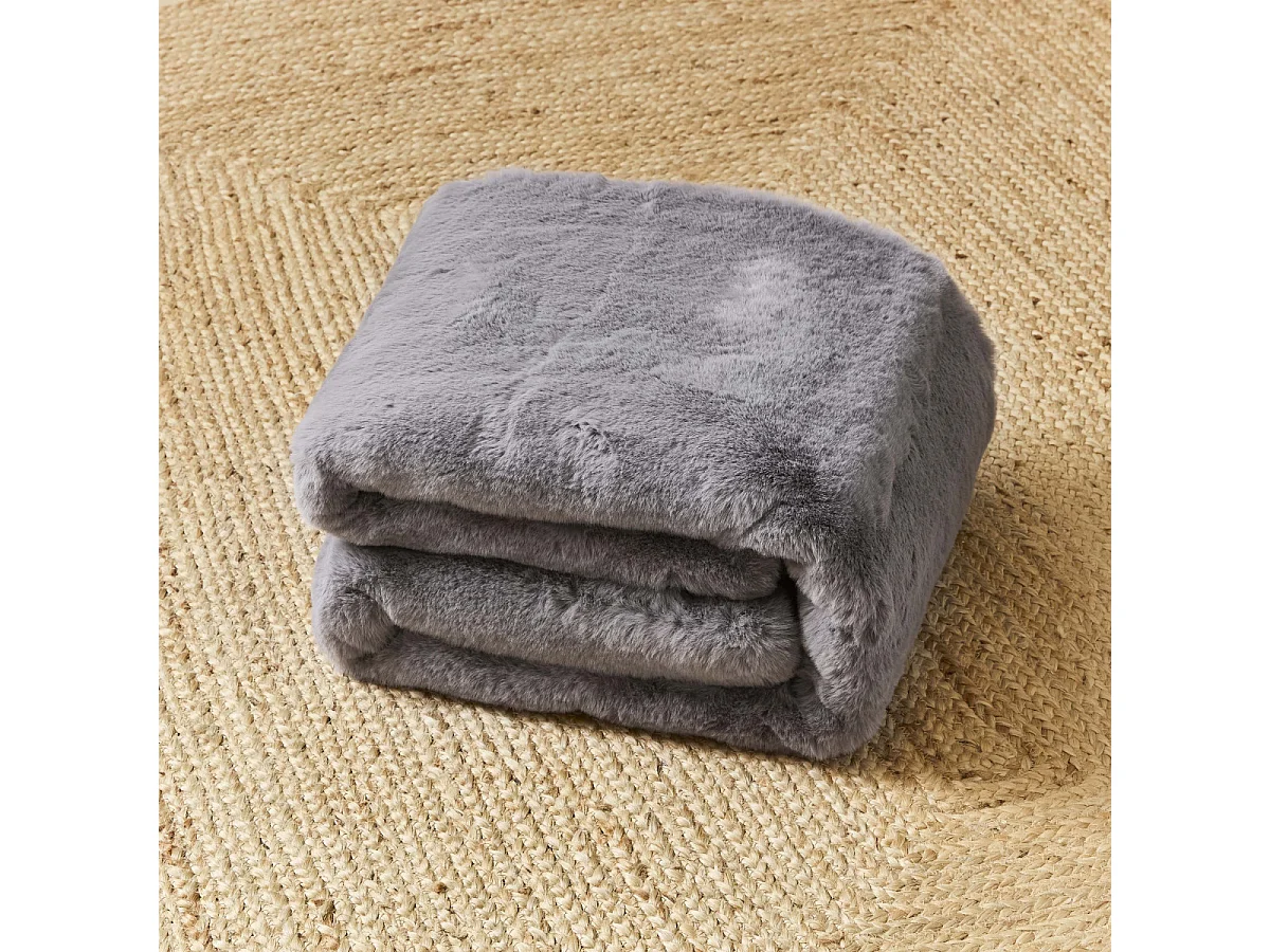 Plaid fausse fourrure 130x150 cm