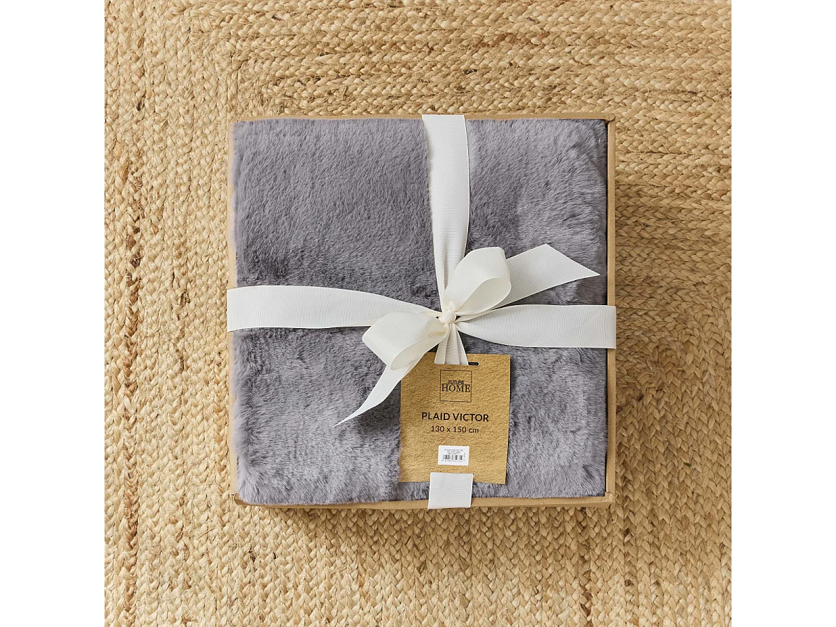 Plaid fausse fourrure 150x200 cm
