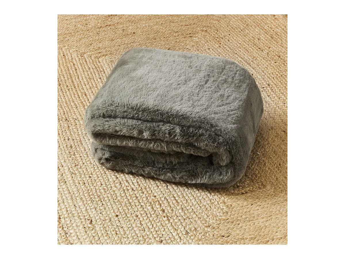 Plaid fausse fourrure 130x150 cm