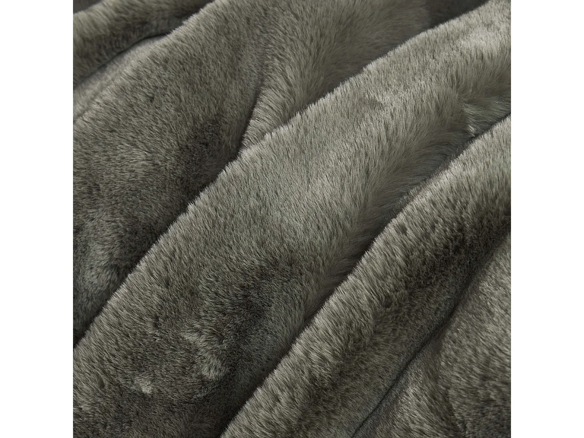 Plaid fausse fourrure 130x150 cm