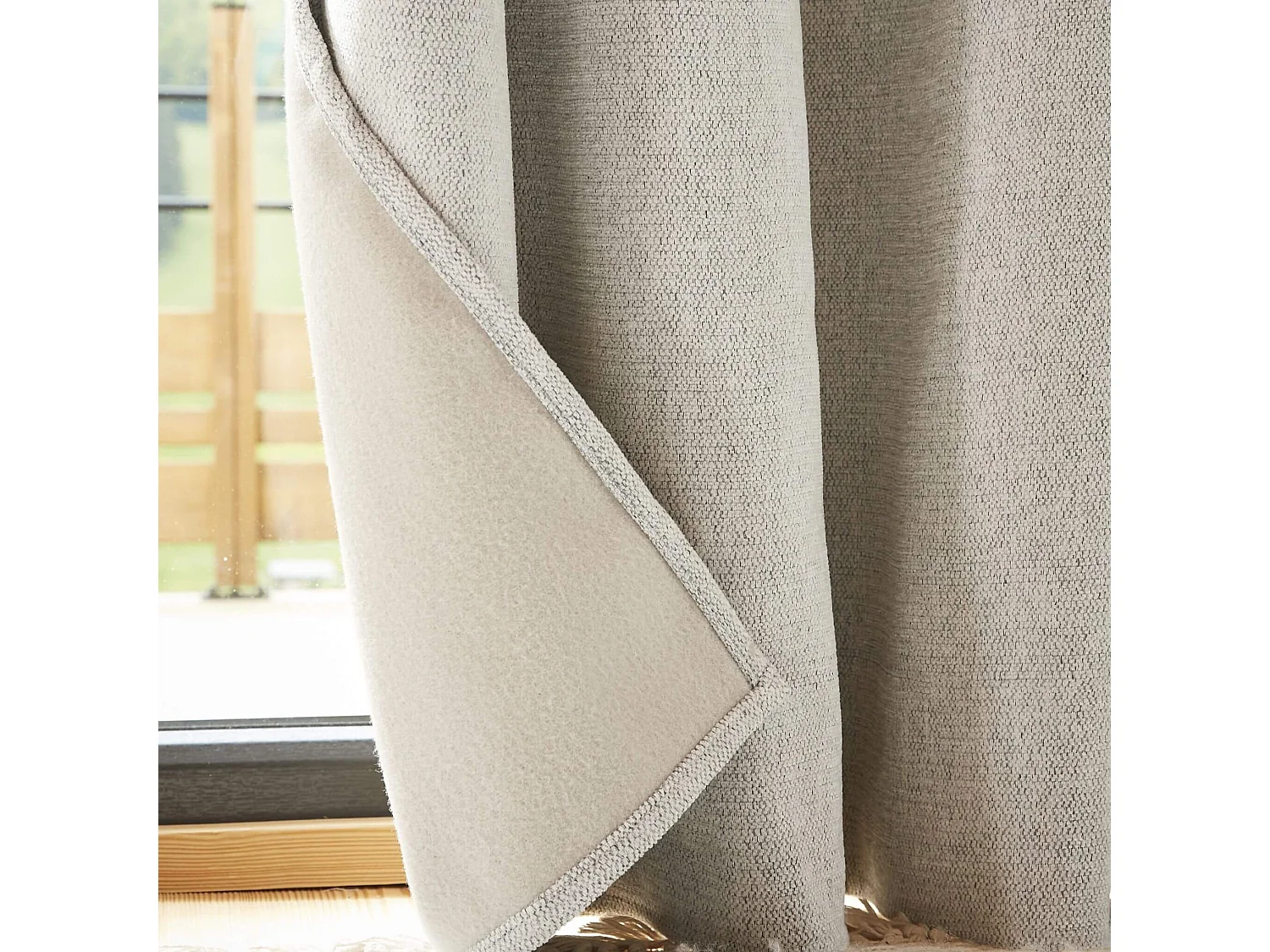 Rideau occultant thermique à oeillets 140x180 Beige