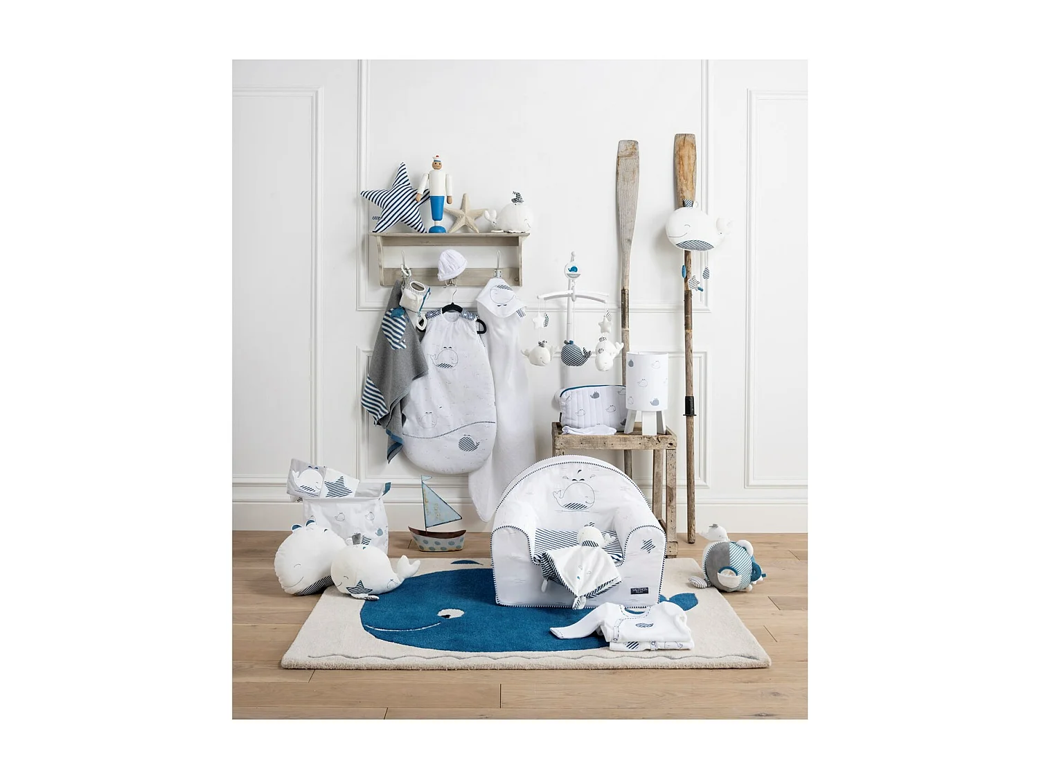 Cuscino a stella in cotone bianco