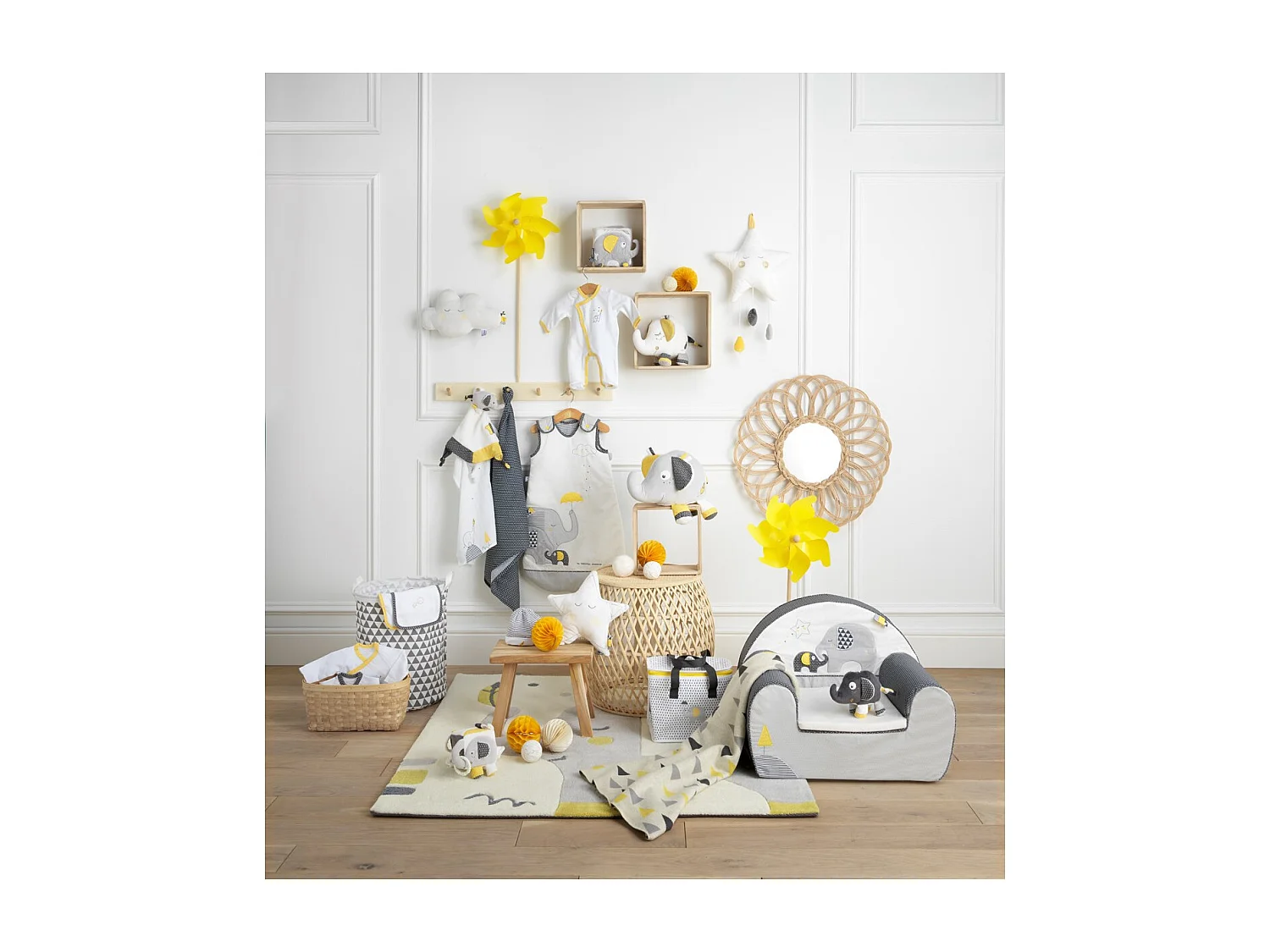 Doudou Eléphant en velours BABYFAN - Sauthon